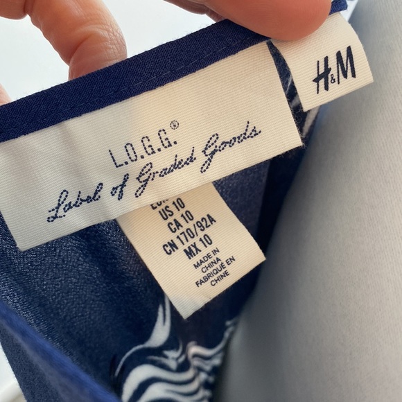 H&M dress - Label of Graded Goods by H & M - Picture 4 of 5